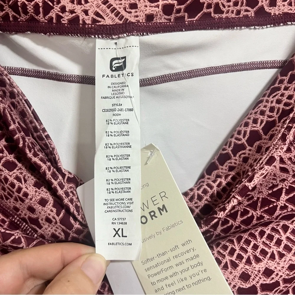 Fabletics Salar Printed Powerform Capri - Picture 7 of 7